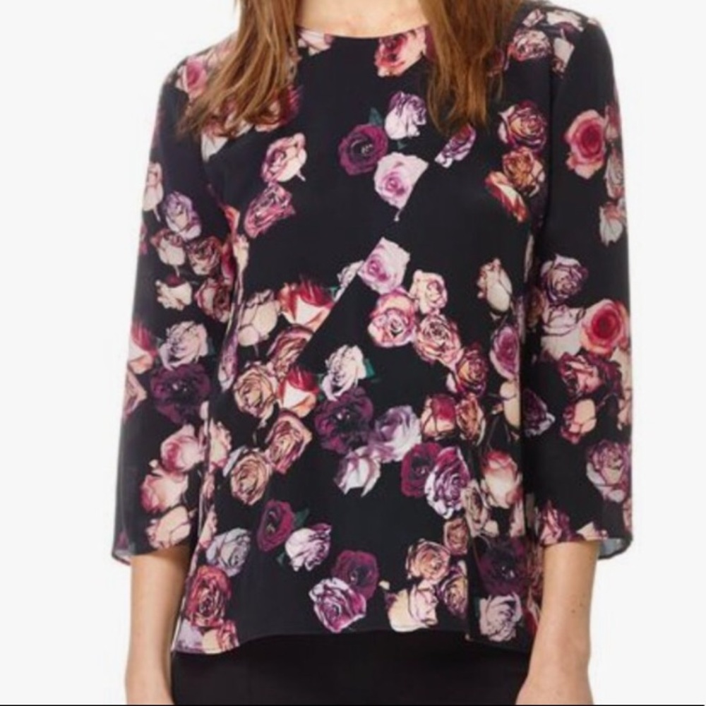 Aritzia Wilfred floral blouse. XS